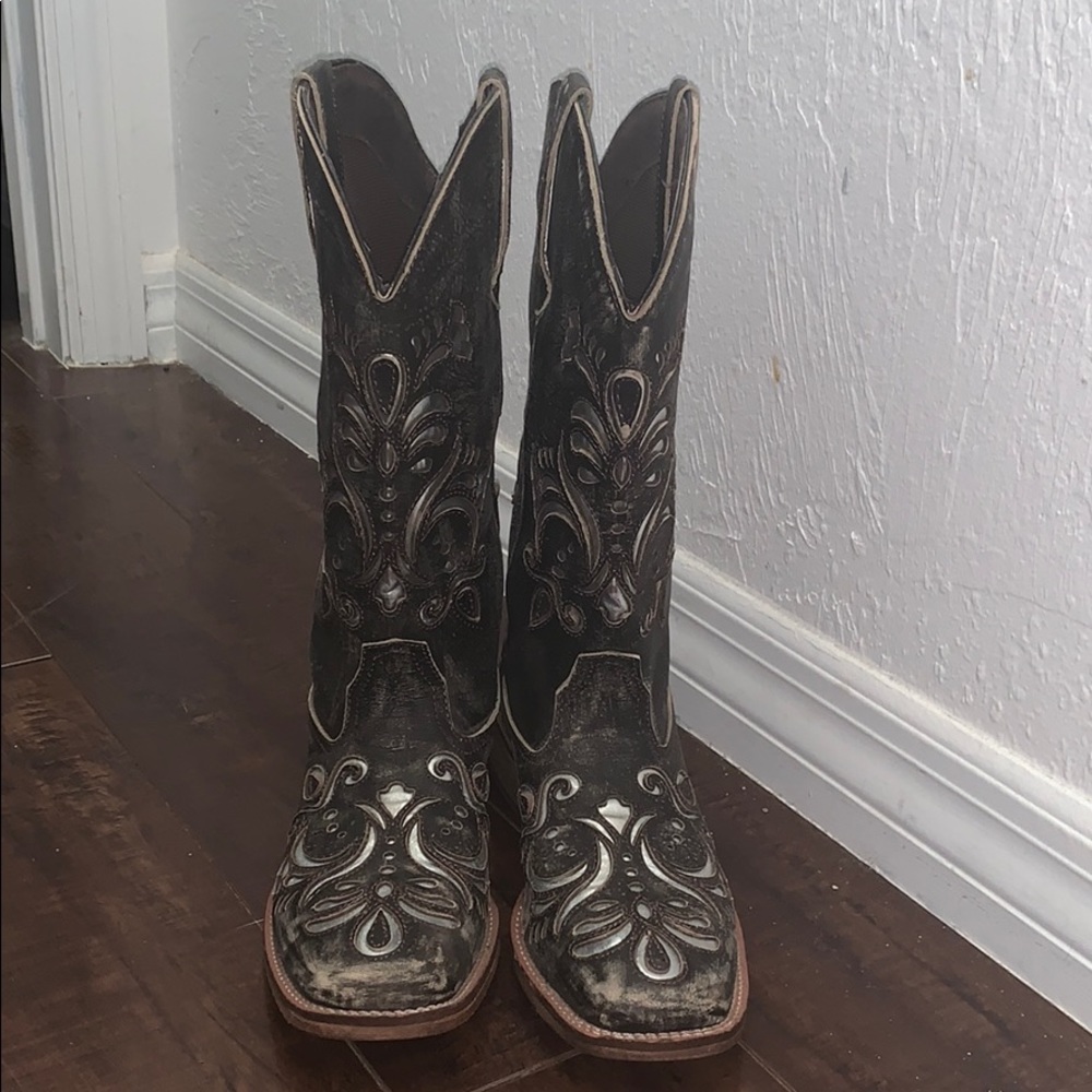 Women’s Square Toe Roper boots